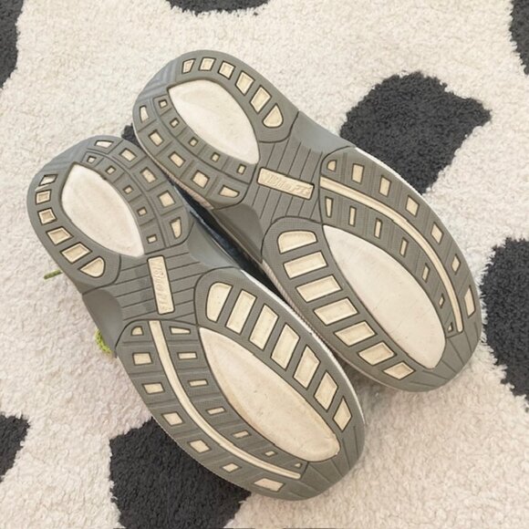 Orthofeet $145 Women's Size 7.5 BioFit Coral Stretch Orthotic Knit Gray Sneaker - Picture 13 of 15